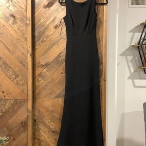 Lulu’s black bridesmaid dress